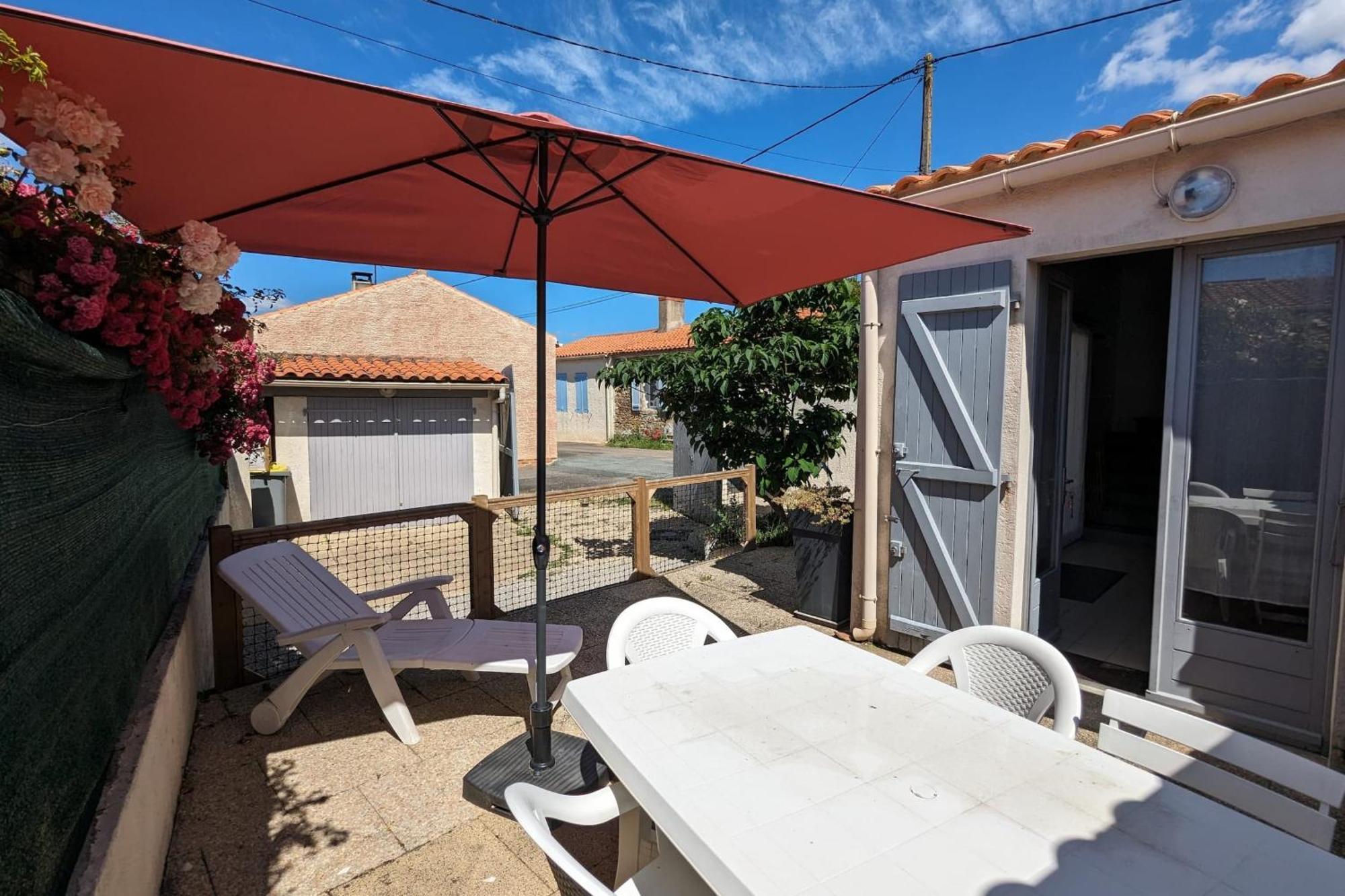 Spacious Nest With Terrace Near The Beach Saint-Hilaire-de-Talmont المظهر الخارجي الصورة