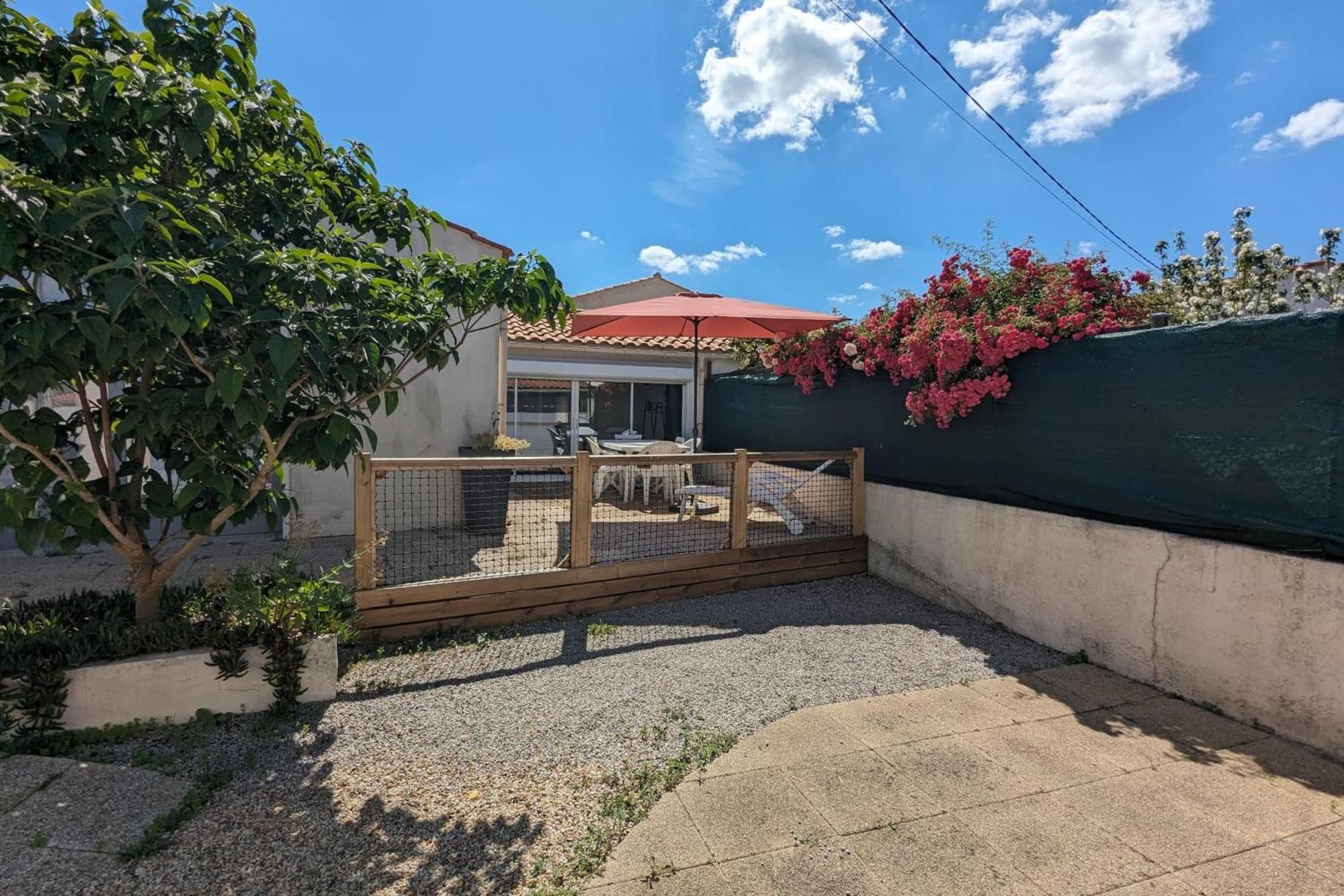 Spacious Nest With Terrace Near The Beach Saint-Hilaire-de-Talmont المظهر الخارجي الصورة