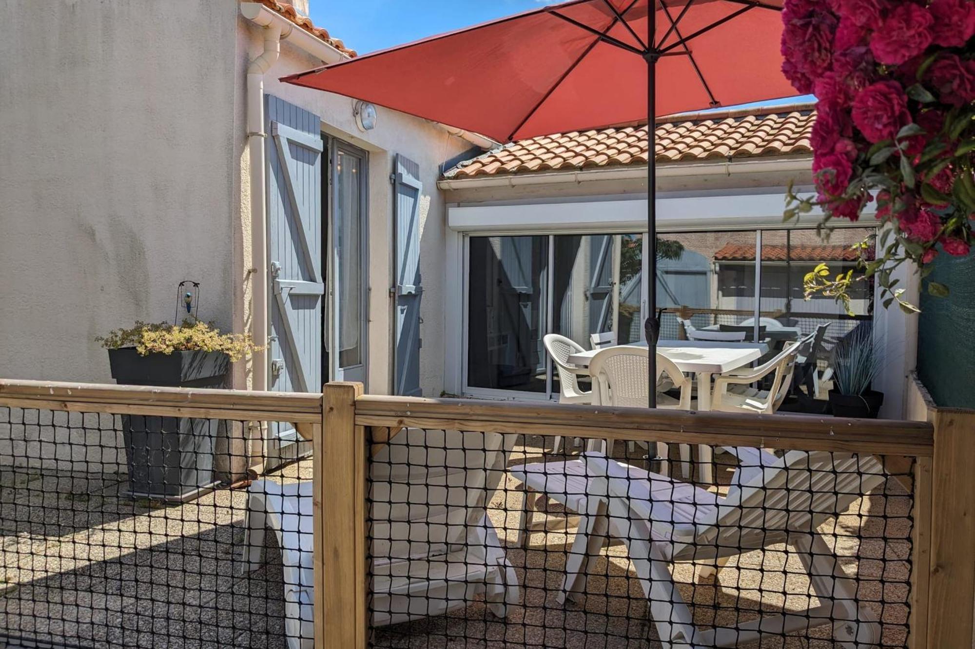 Spacious Nest With Terrace Near The Beach Saint-Hilaire-de-Talmont المظهر الخارجي الصورة